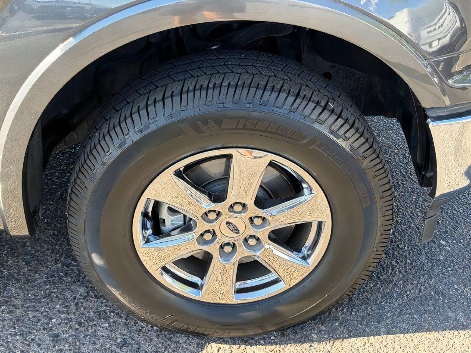 Used 2020 Ford F150 Lariat AWD/4WD image 9