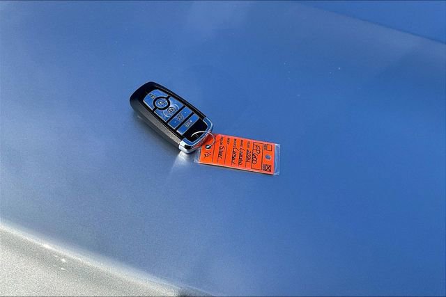 Used 2024 Lincoln Corsair Premiere image 10