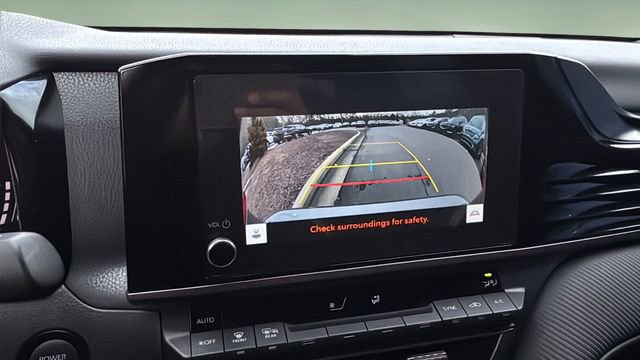 Used 2025 Toyota Camry SE image 25