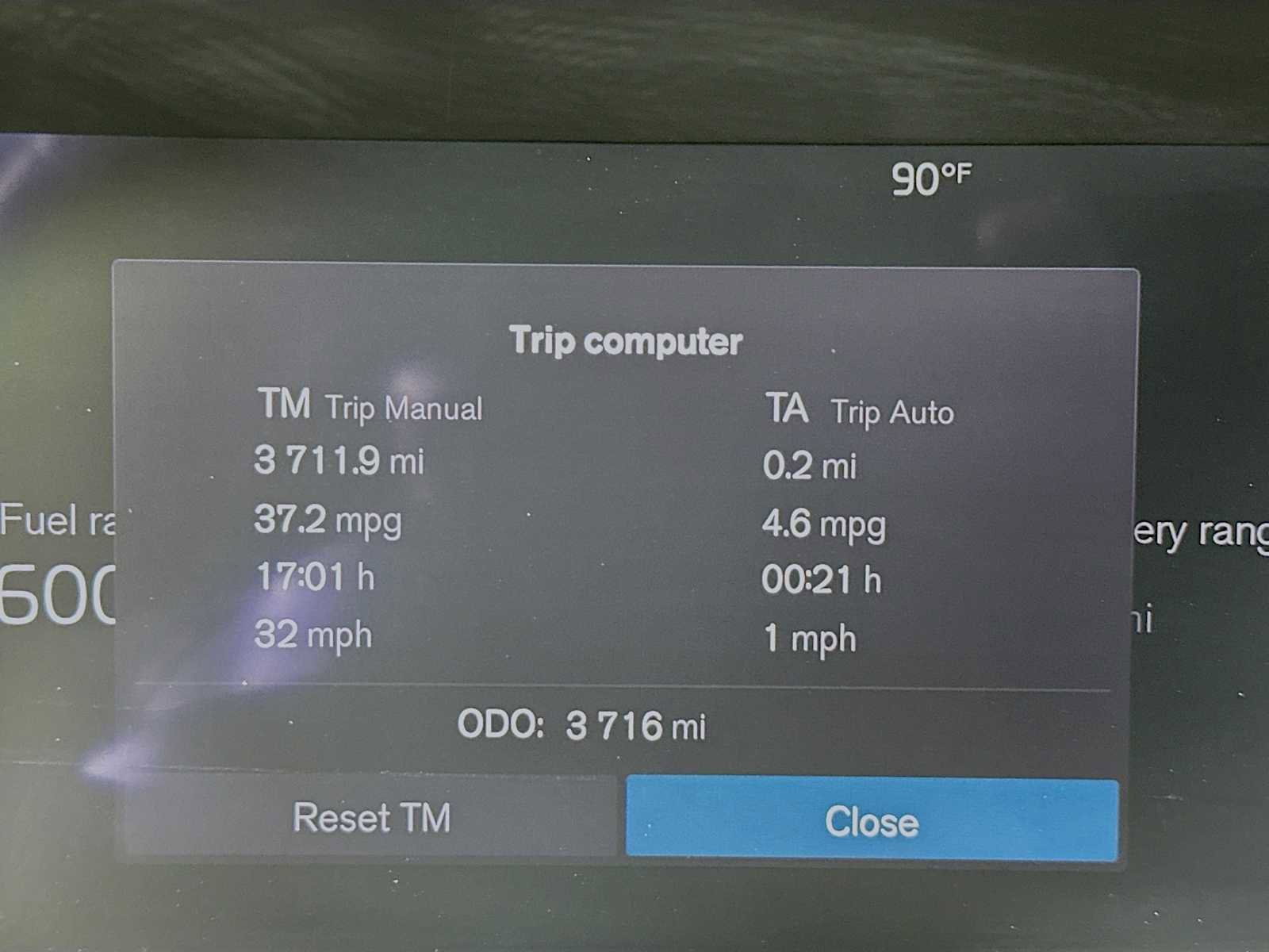 Used 2025 Volvo XC60 T8 Plus w/ Protection Package Premier image 12