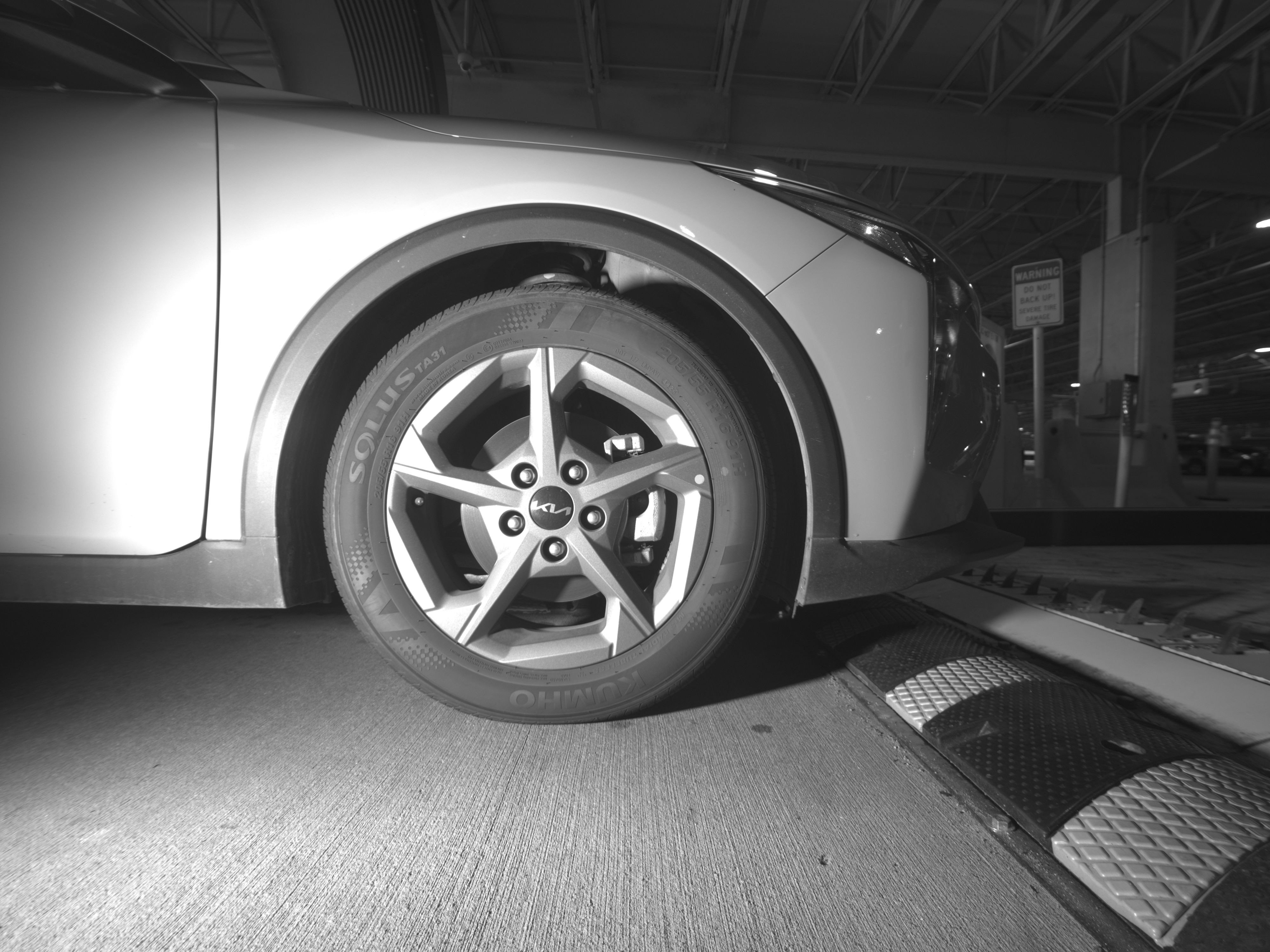 Used 2025 Kia K4 LXS image 13