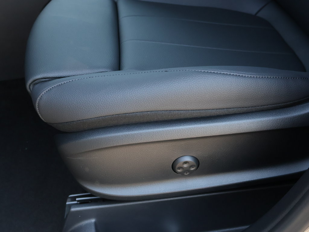 New 2026 Mercedes-Benz GLA 250 4MATIC image 42