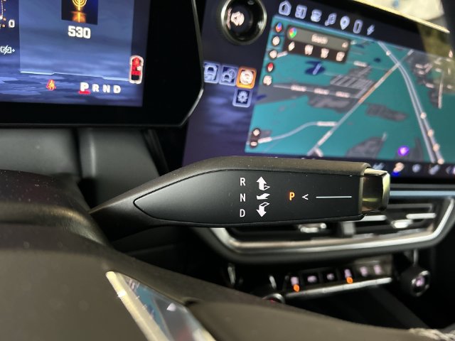 Used 2024 Chevrolet Equinox EV LT w/ LPO, Blackout Package FWD image 16