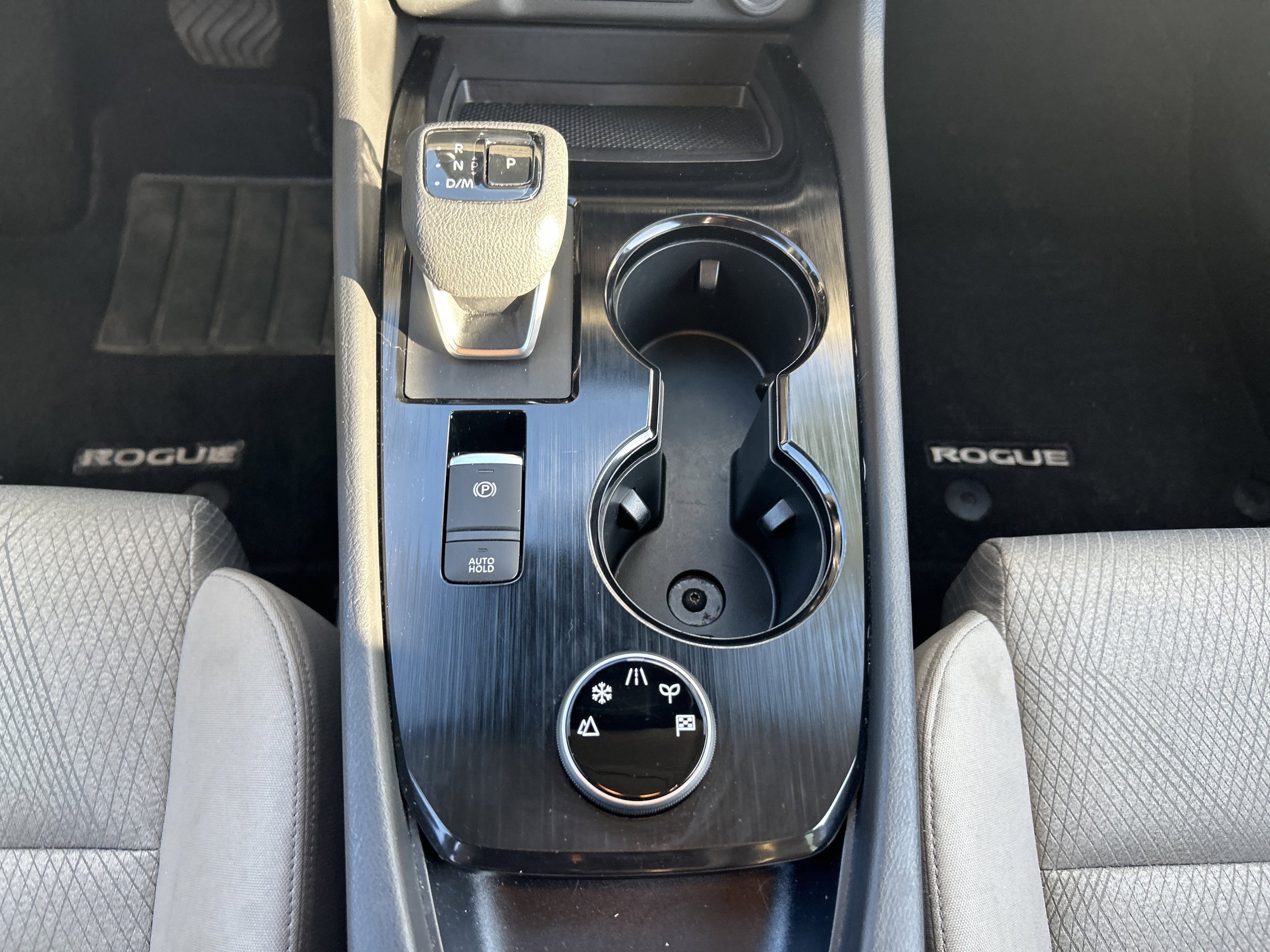 Used 2025 Nissan Rogue SV AWD/4WD image 42