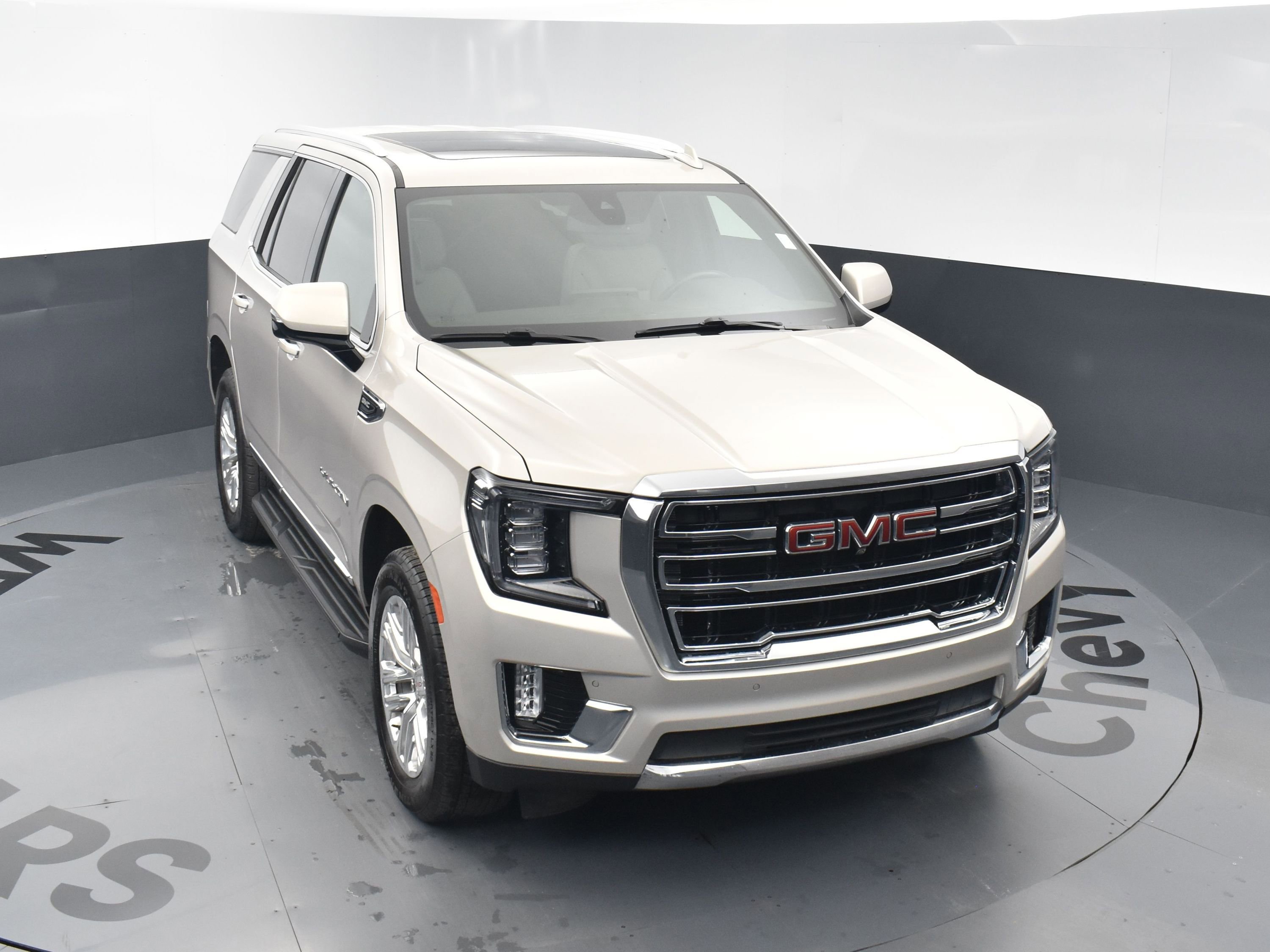 Used 2021 GMC Yukon SLT w/ SLT Premium Package image 32