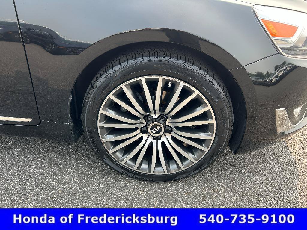 Used 2015 Kia Cadenza Premium w/ Technology Package FWD image 31