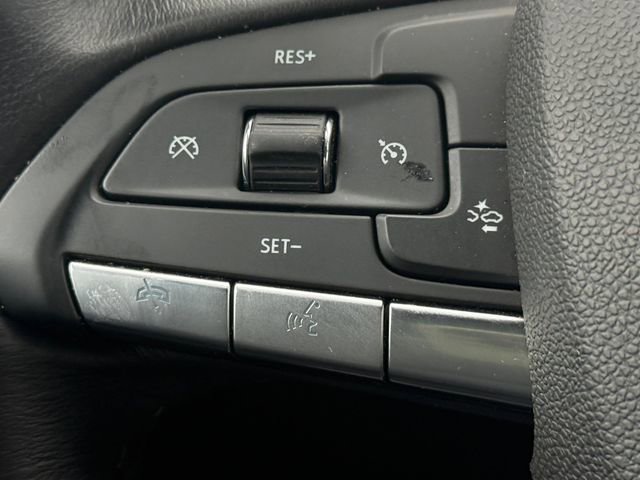 Used 2025 Cadillac XT4 Premium Luxury FWD image 10