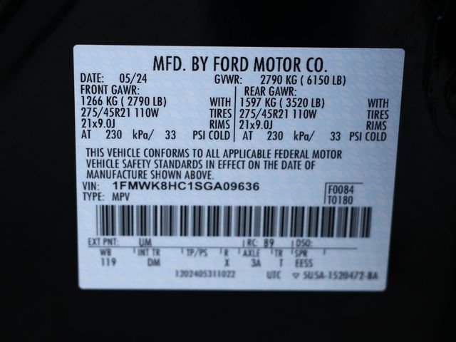 Used 2025 Ford Explorer Platinum w/ Ultimate Package AWD/4WD image 31