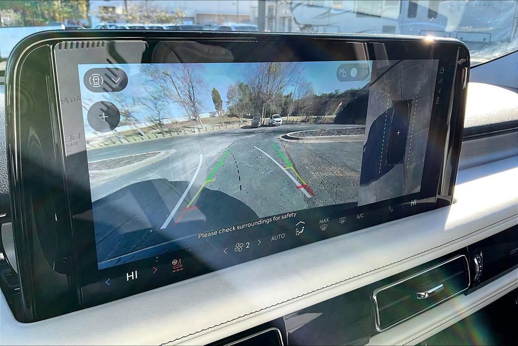 Used 2025 Lincoln Aviator Reserve w/ Equipment Group 201A image 21
