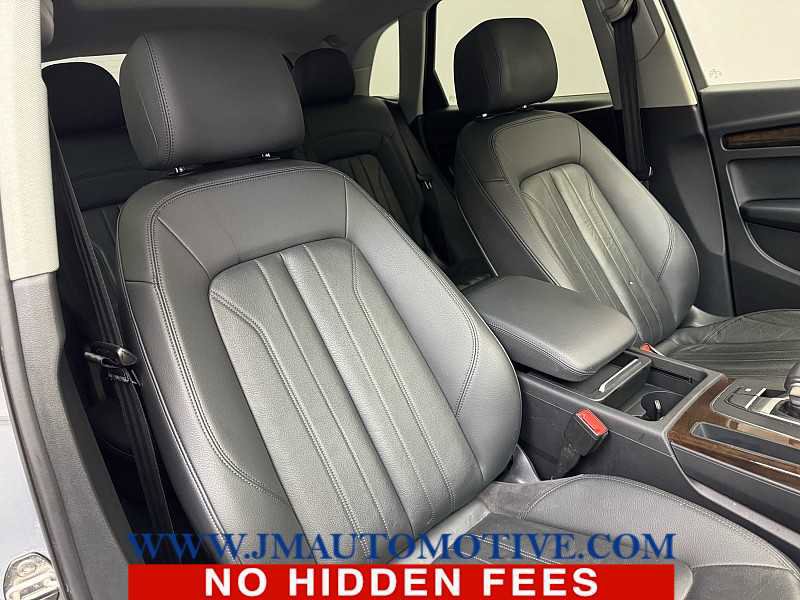 Used 2019 Audi Q5 2.0T Premium w/ Convenience Package AWD/4WD image 21