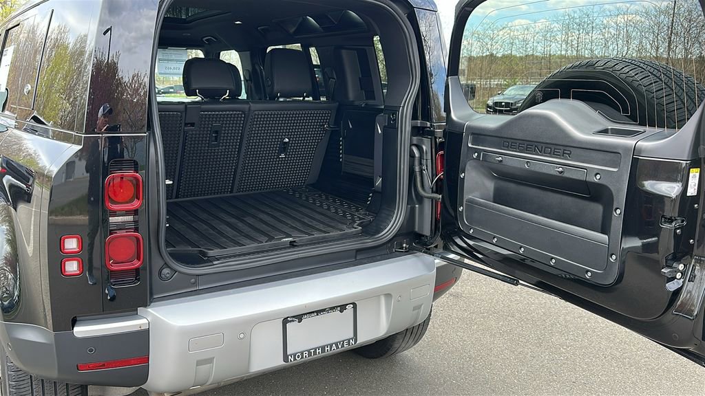 Certified 2024 Land Rover Defender 110 S AWD/4WD image 24