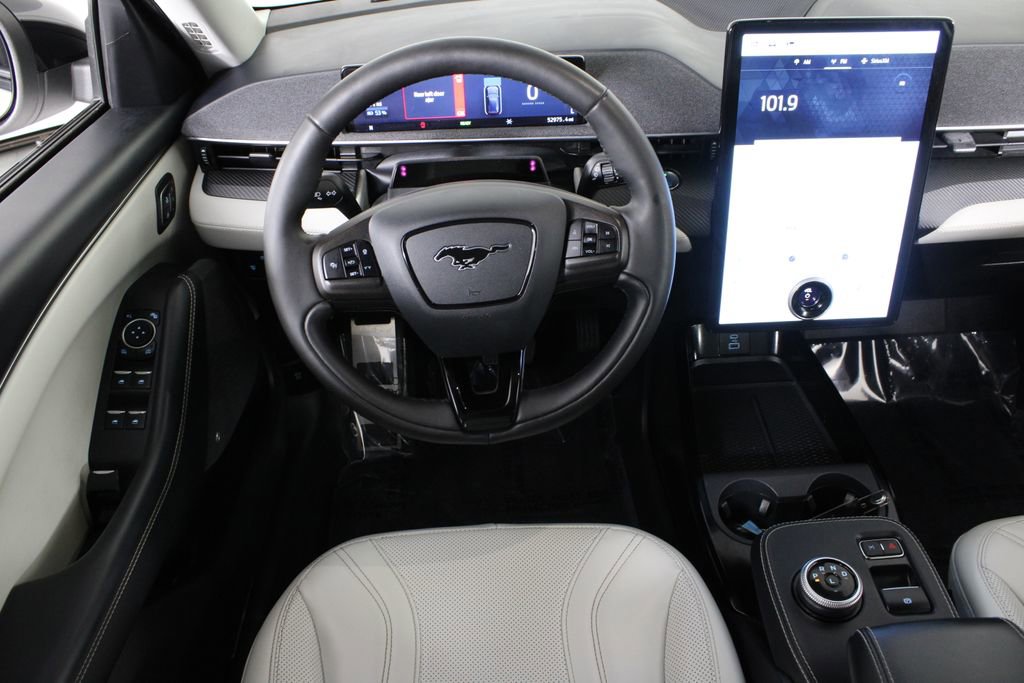 Used 2021 Ford Mustang Mach-E Premium image 6