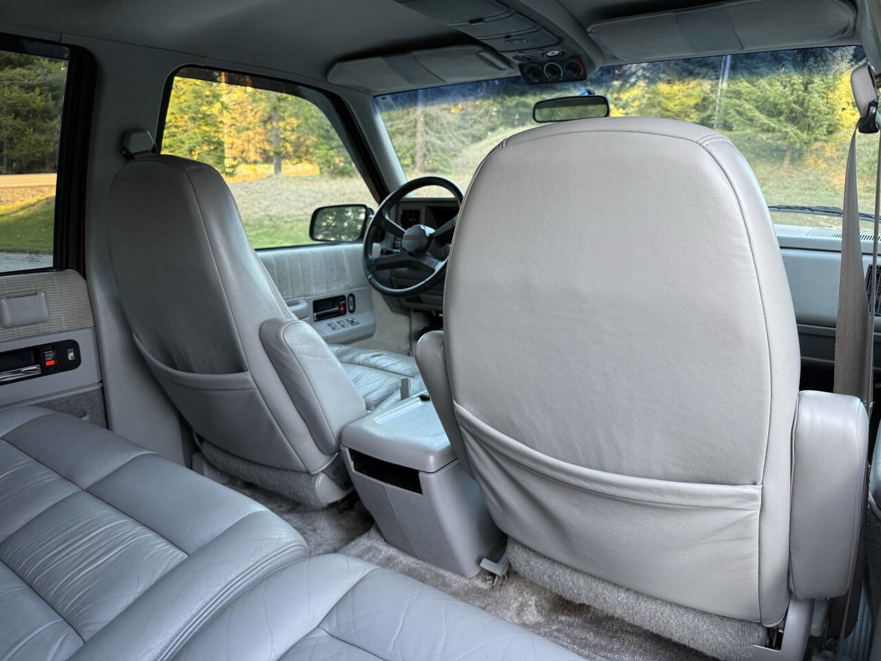 Used 1994 Chevrolet Suburban 4WD image 61