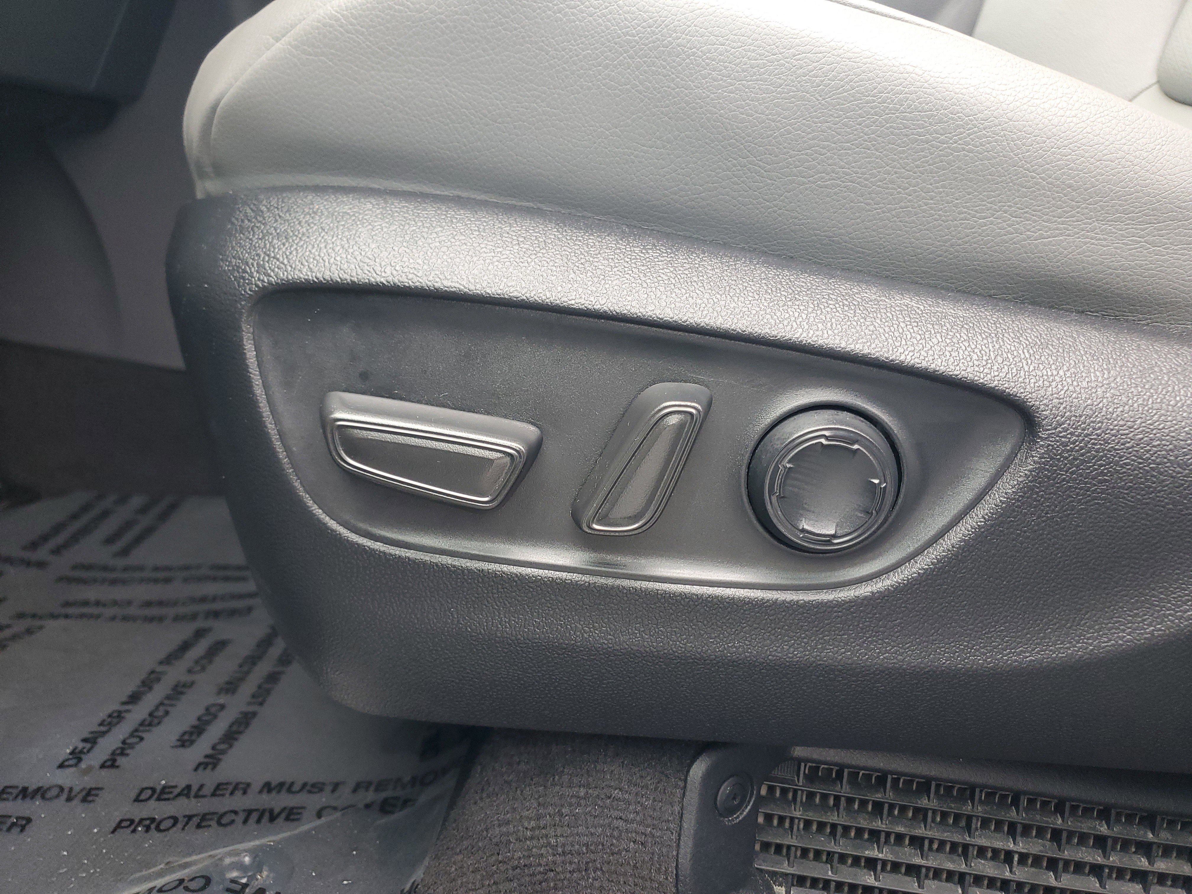 Certified 2024 Toyota Sienna XLE image 18