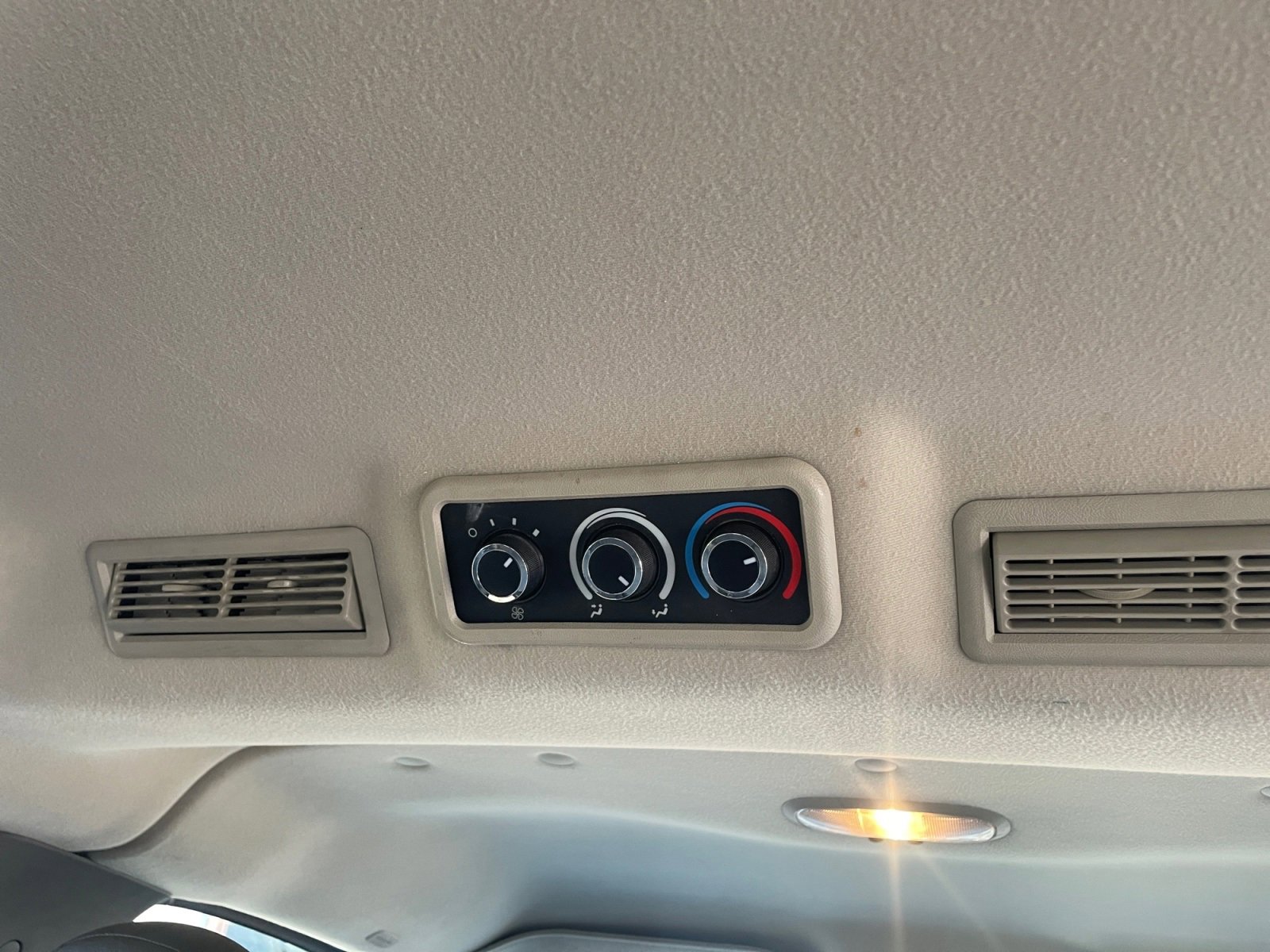 Used 2011 Chevrolet Express 2500 LS image 28