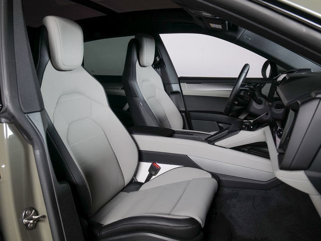 New 2026 Porsche Cayenne Electric AWD/4WD image 11