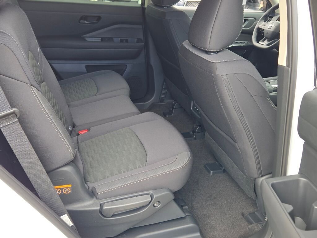 New 2026 Nissan Pathfinder SV AWD/4WD image 7