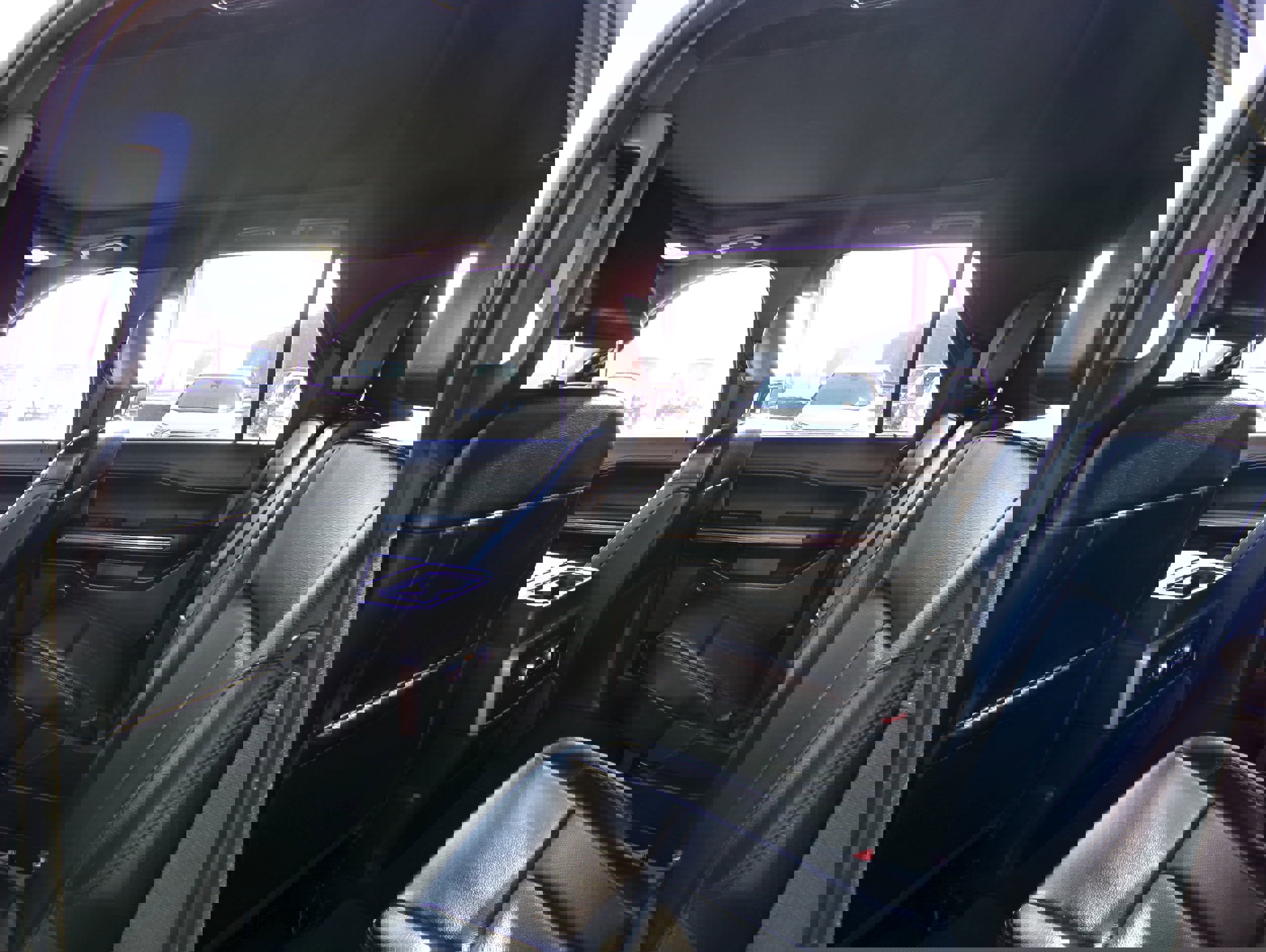 Used 2021 Ford Expedition XLT image 10