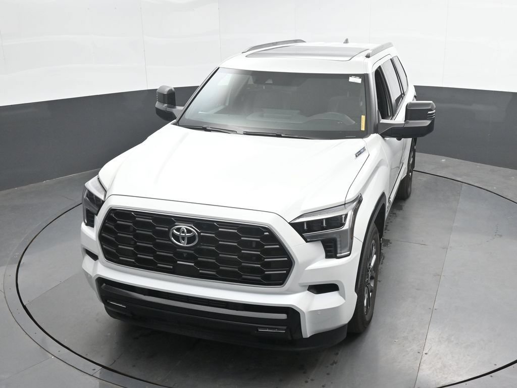 Used 2025 Toyota Sequoia Platinum AWD/4WD image 36