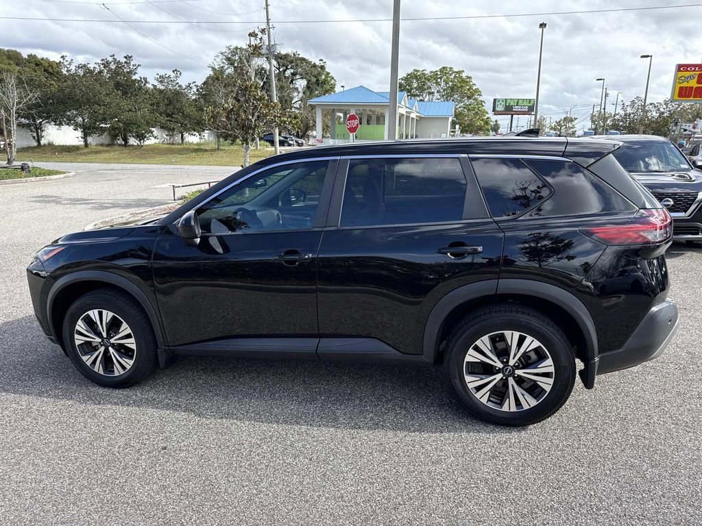 Certified 2023 Nissan Rogue SV image 7