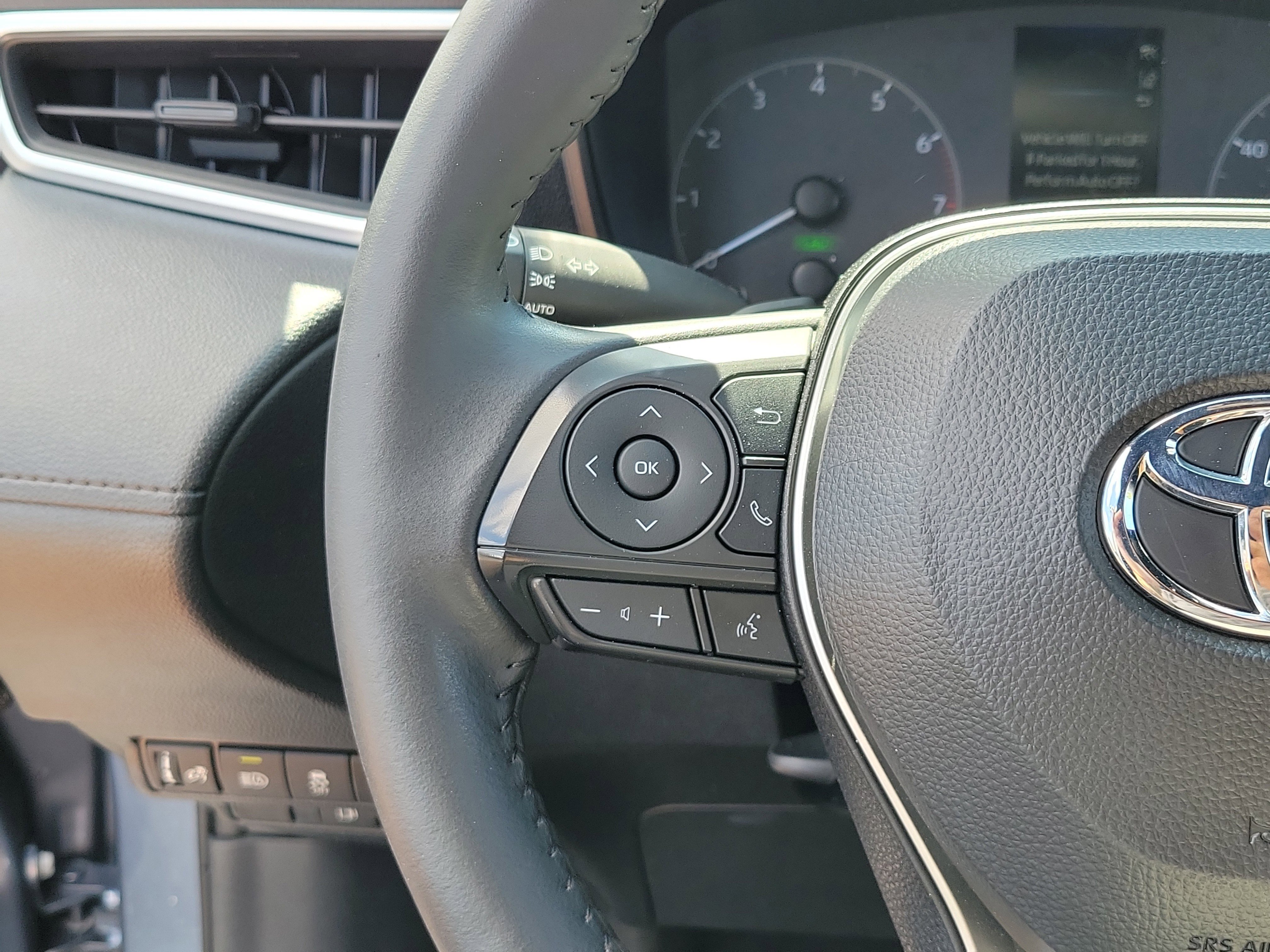 Used 2024 Toyota Corolla Cross SE AWD/4WD image 25