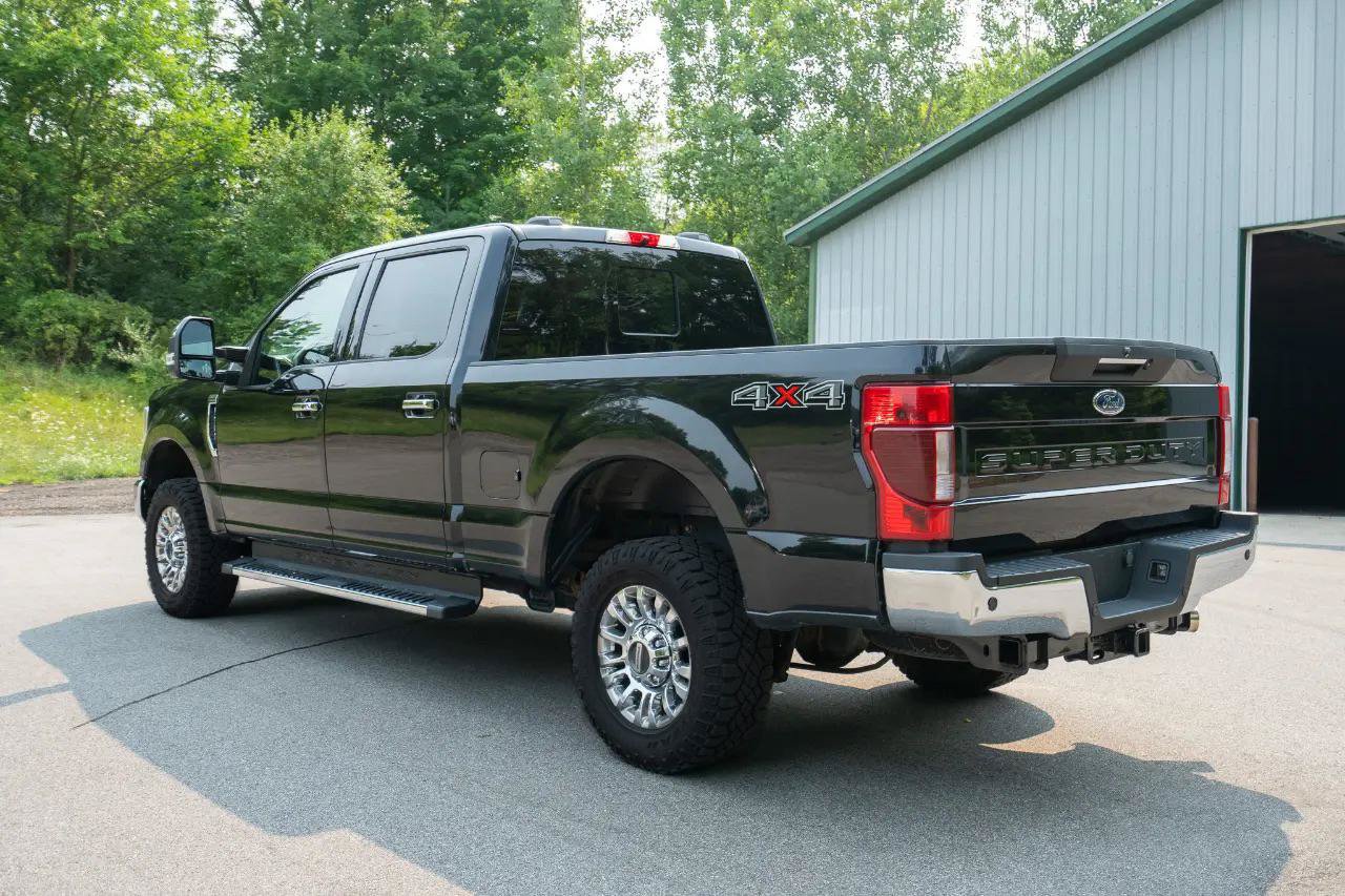 Used 2020 Ford F350 Lariat w/ Lariat Ultimate Package AWD/4WD image 5