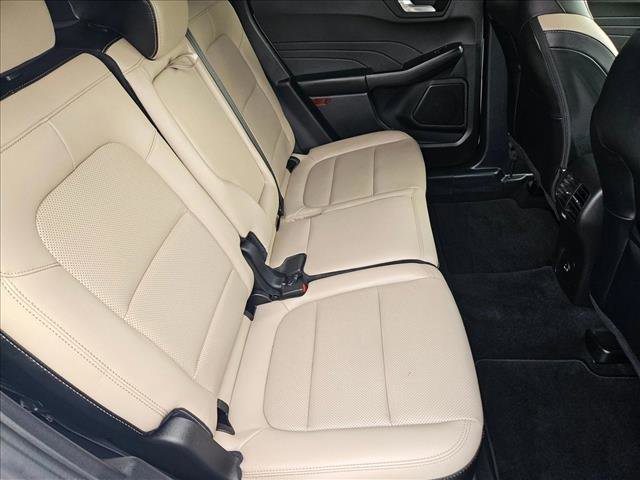 Used 2022 Ford Escape Titanium w/ Class II Trailer Tow Package image 21