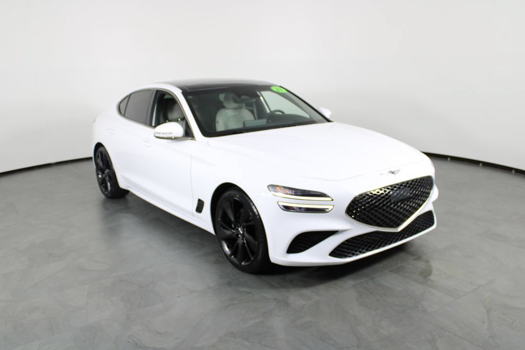 Used 2023 Genesis G70 2.0T w/ Sport Prestige Package RWD image 4