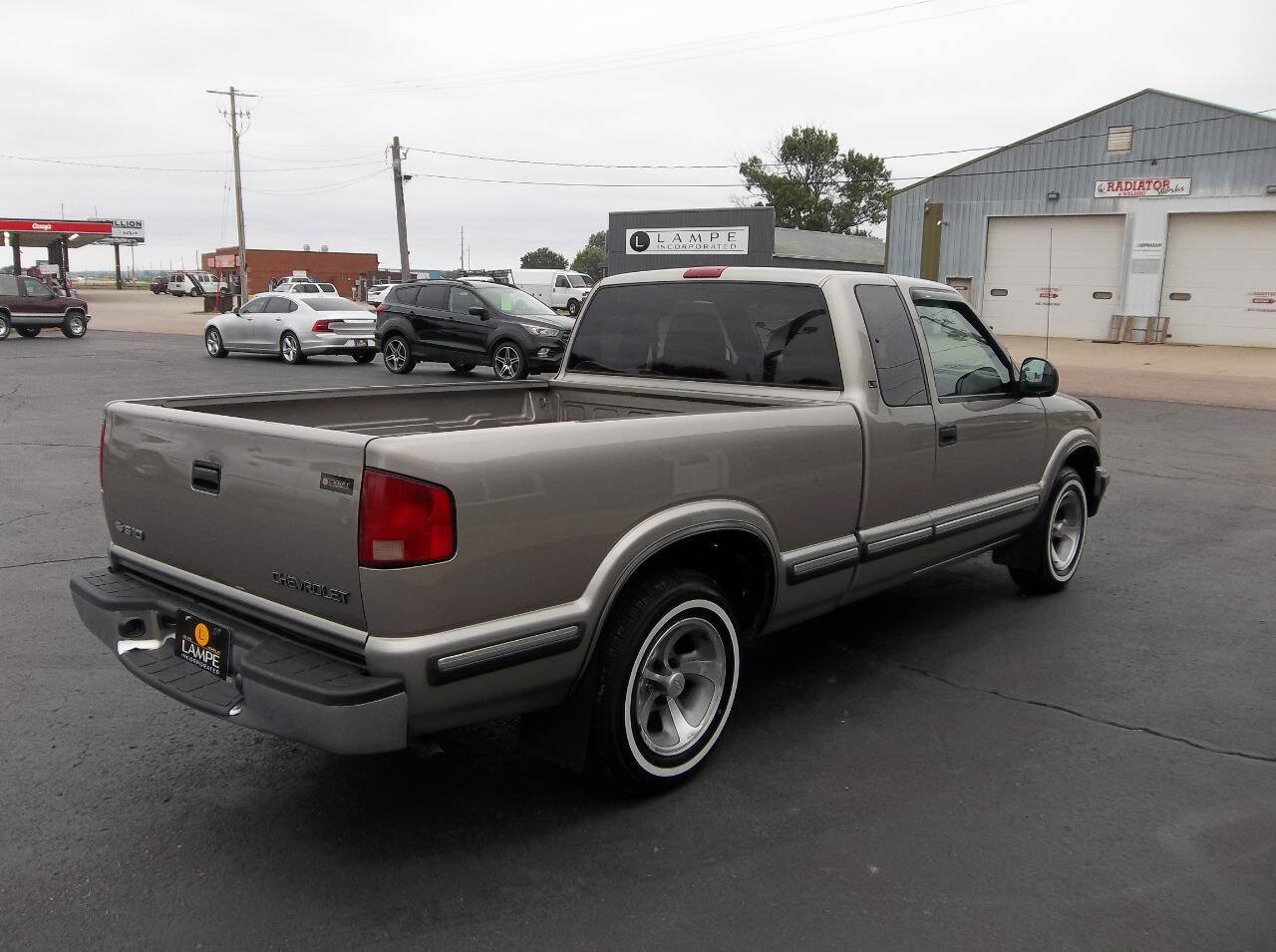 Used 1998 Chevrolet S10 Pickup LS w/ Preferred Equipment Group RWD image 6