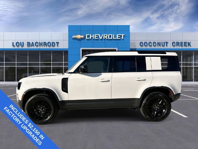 Used 2025 Land Rover Defender 110 S AWD/4WD image 5