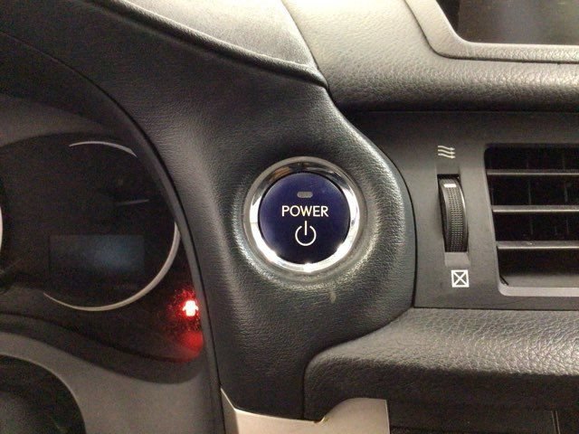 Used 2014 Lexus CT 200h FWD image 22