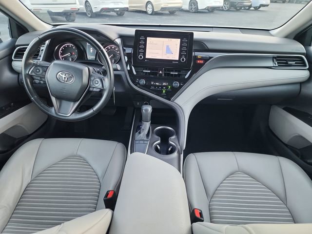 Used 2024 Toyota Camry SE image 16