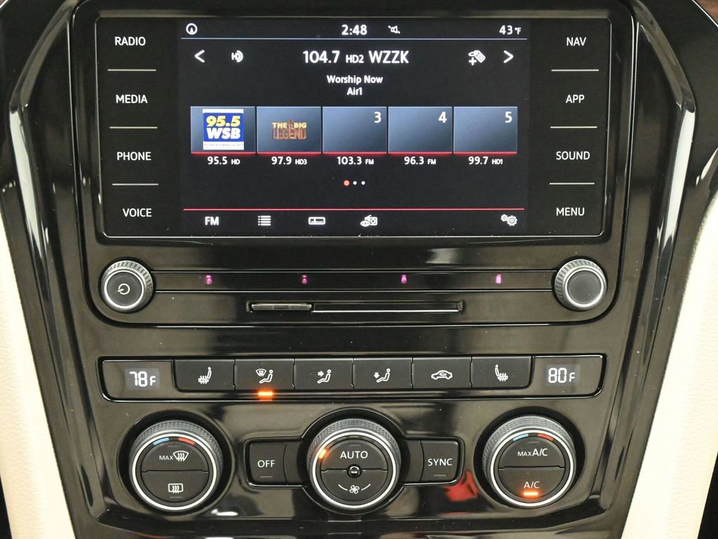 Used 2020 Volkswagen Passat 2.0T SEL image 9