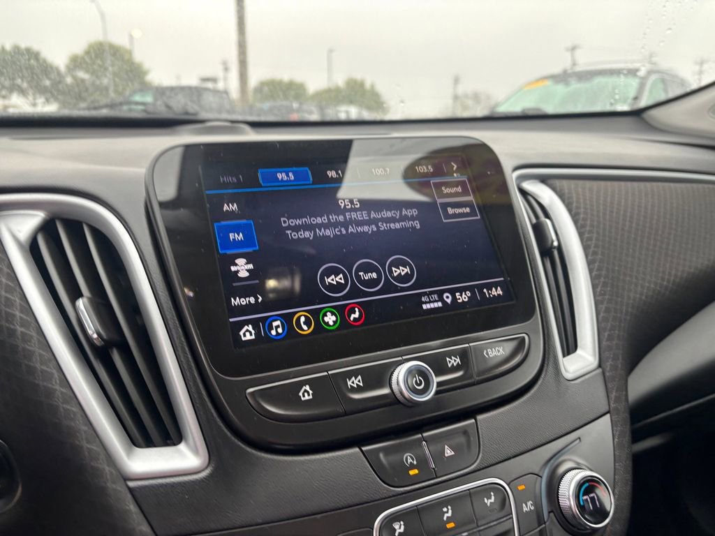 Used 2023 Chevrolet Malibu LT image 21