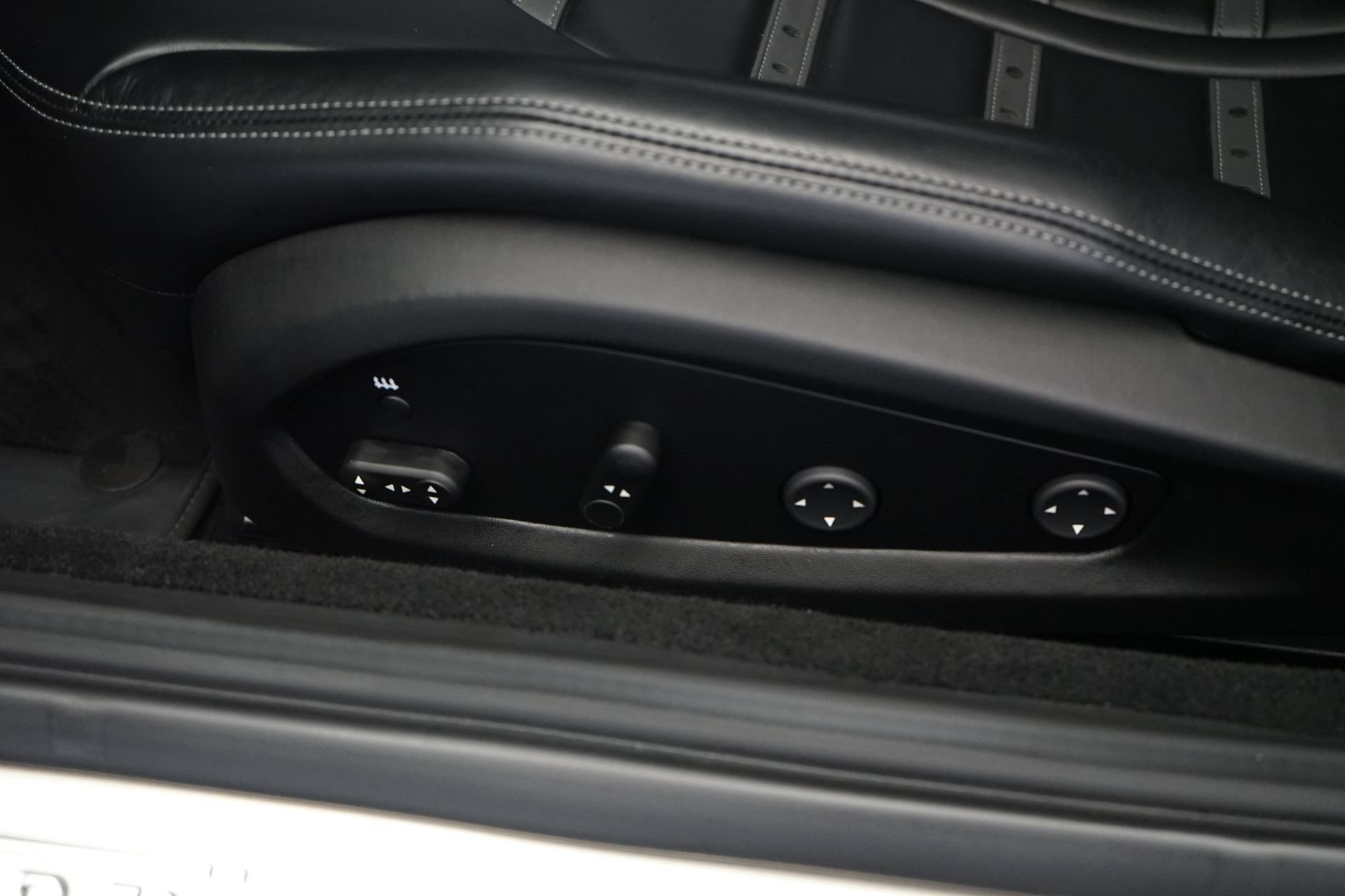 Used 2019 Ferrari 812 Superfast RWD image 24