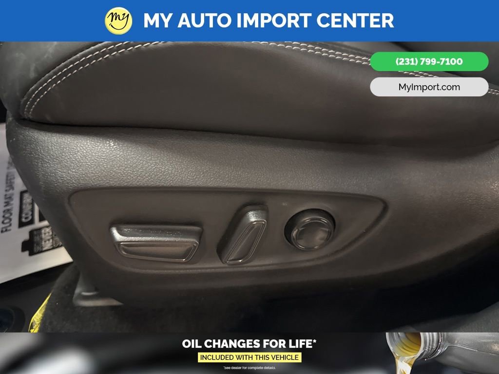 Used 2024 Toyota RAV4 Limited w/ Advanced Technology Package image 12