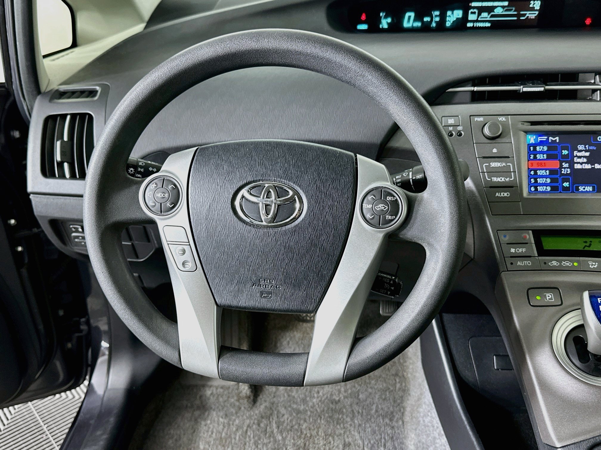 Used 2014 Toyota Prius Two FWD image 17