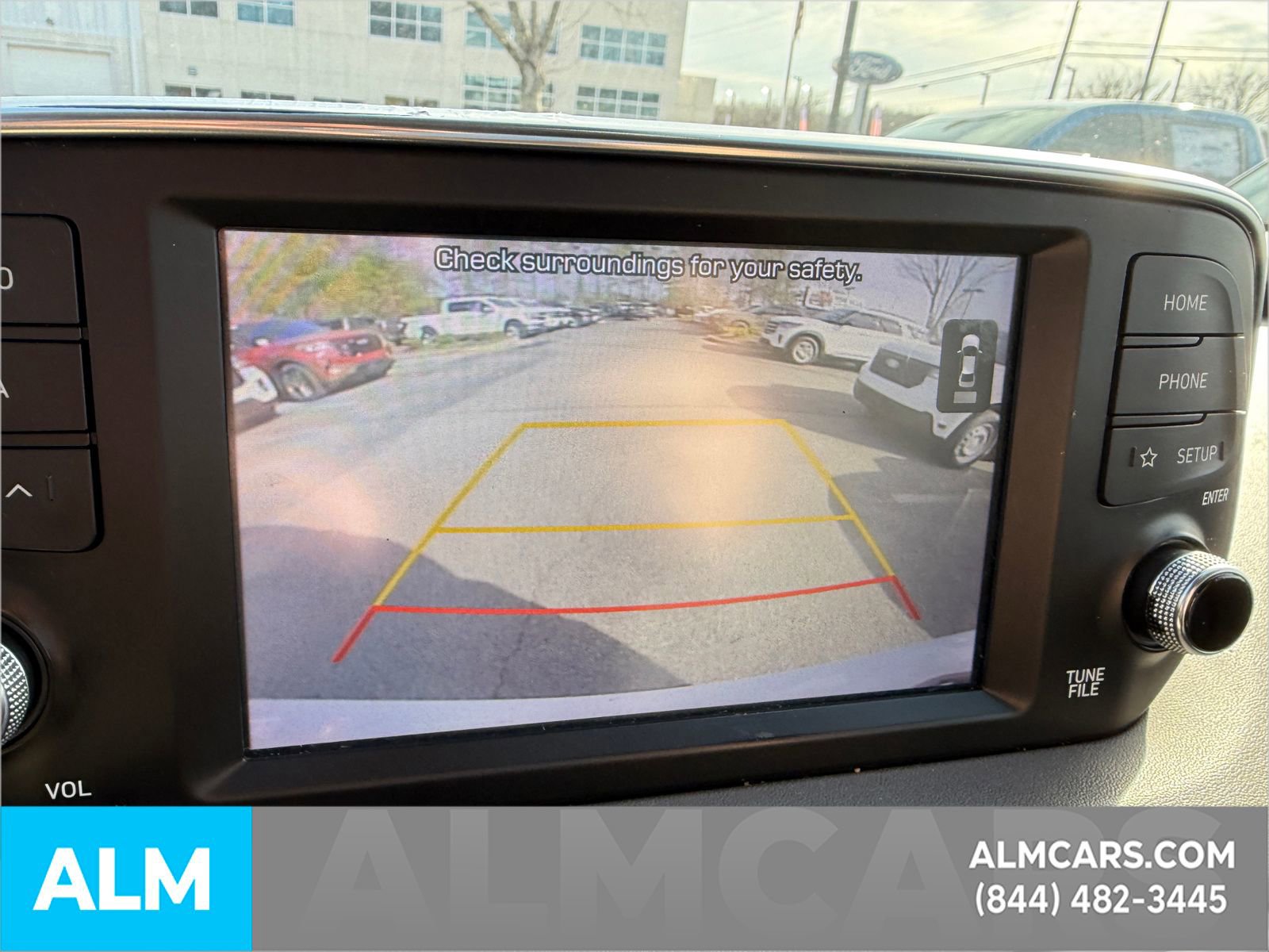 Used 2019 Hyundai Santa Fe SE image 12