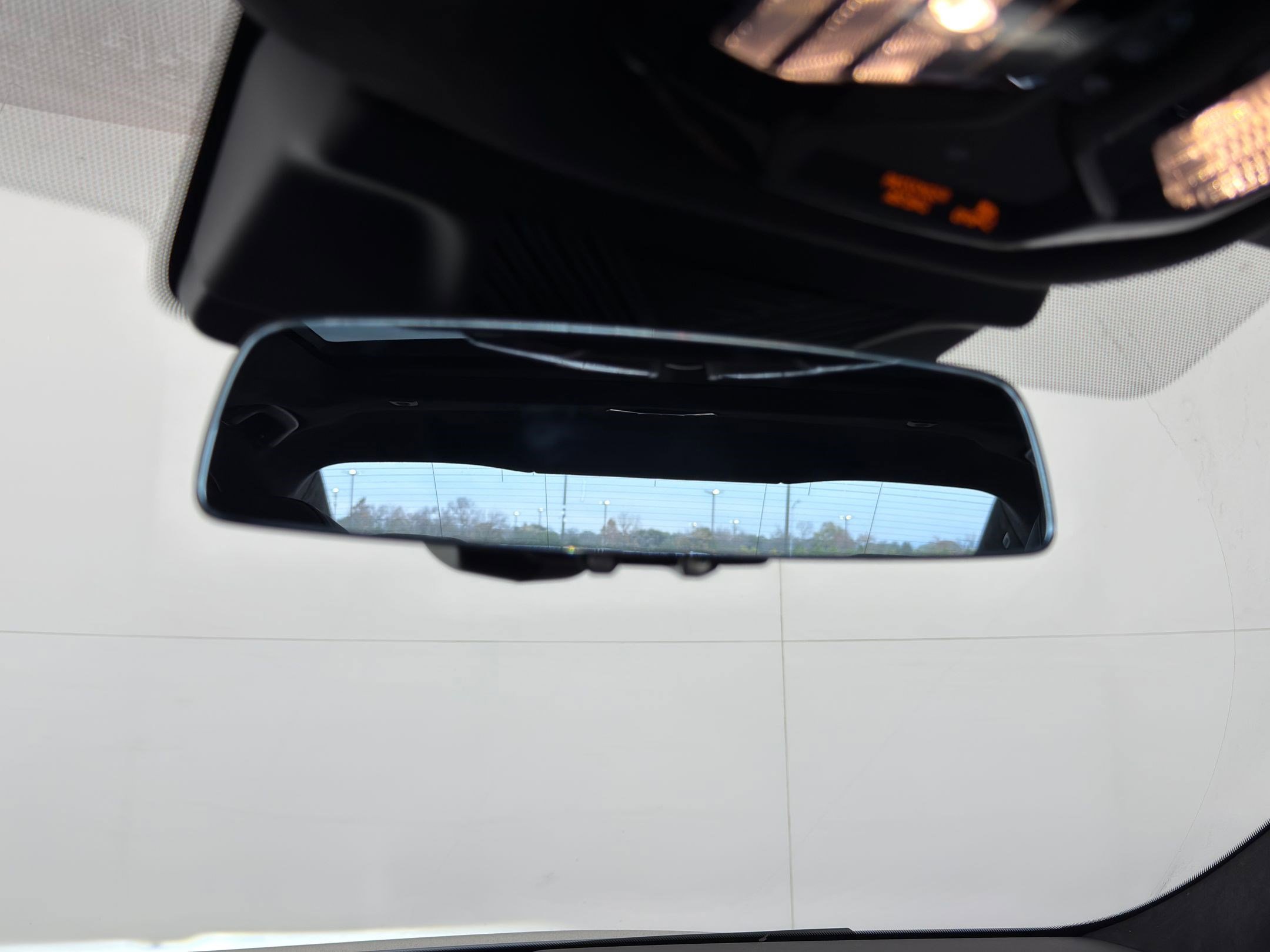 New 2026 BMW 550e xDrive w/ Executive Package image 22