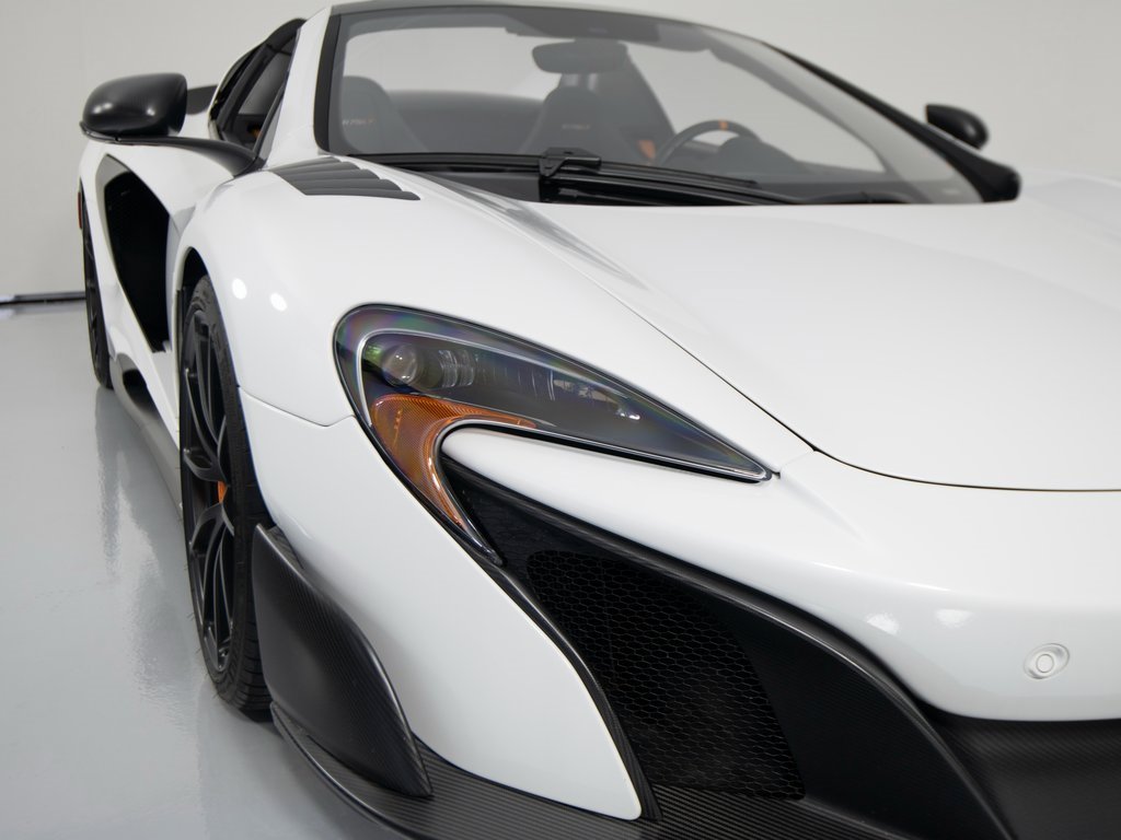 Used 2016 McLaren 675LT Spider image 39