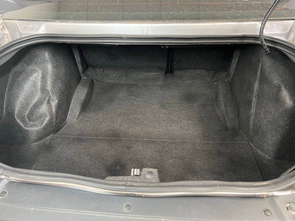 Used 2016 Dodge Challenger R/T w/ Blacktop Package image 7