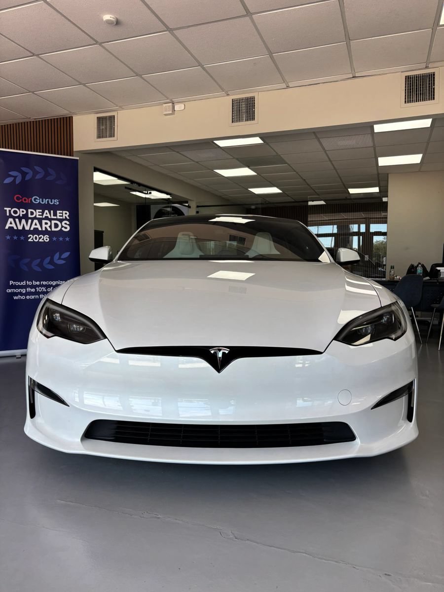 Used 2025 Tesla Model S Plaid AWD/4WD image 4
