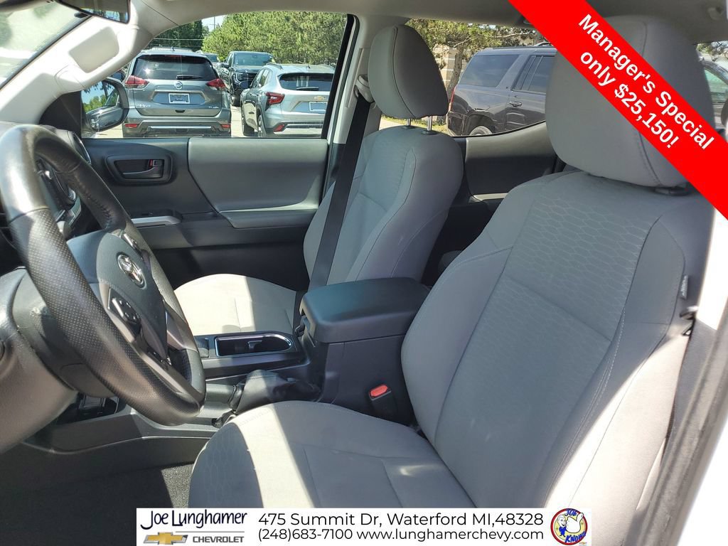 Used 2019 Toyota Tacoma SR5 RWD image 18
