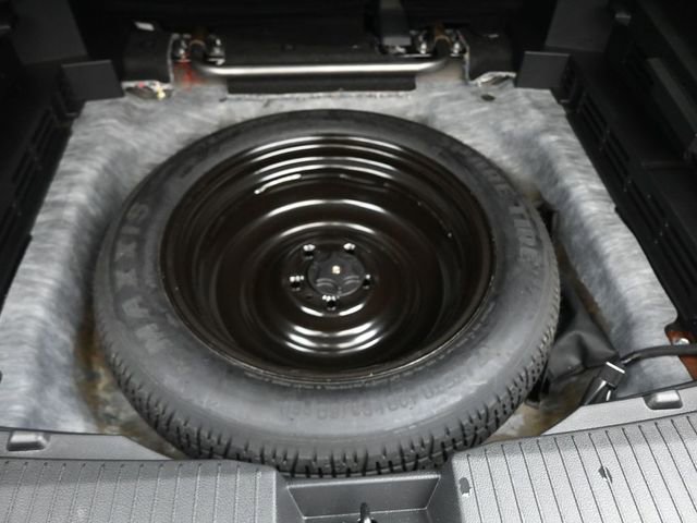 Used 2025 Nissan Rogue SV FWD image 14