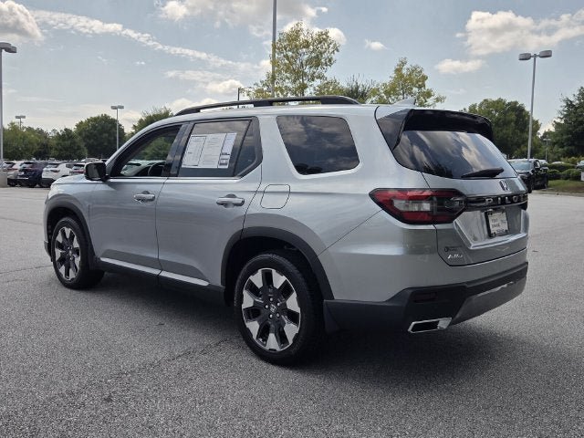 Used 2026 Honda Pilot Touring image 7