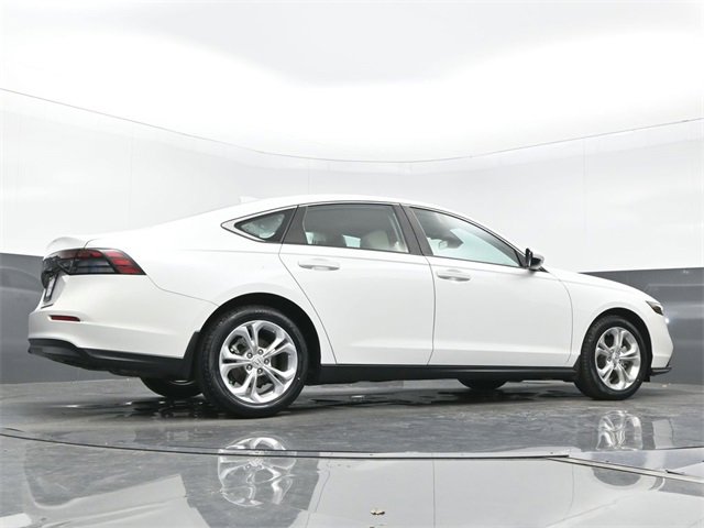Certified 2023 Honda Accord LX image 27
