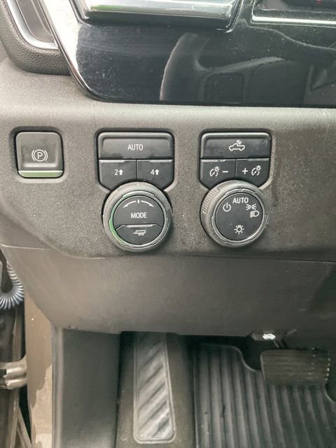 Used 2023 Chevrolet Silverado 1500 LT image 32