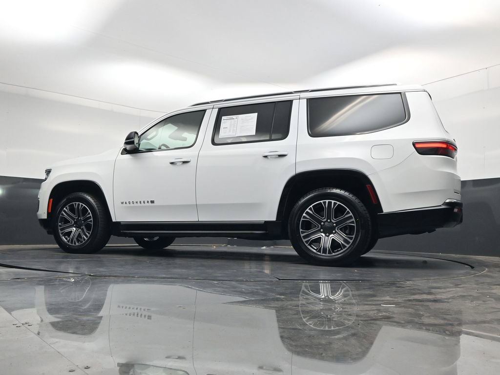 Used 2024 Jeep Wagoneer Series II AWD/4WD image 40