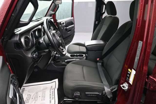 Used 2021 Jeep Wrangler Unlimited Sport AWD/4WD image 12