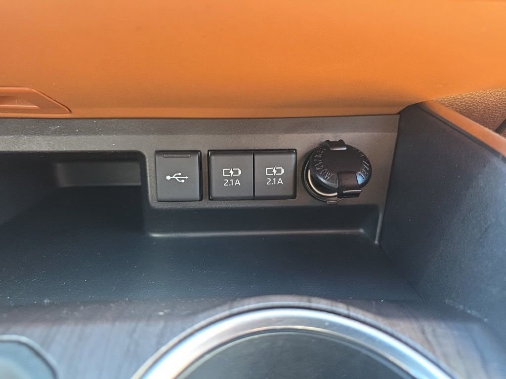 Used 2020 Toyota Highlander Platinum image 30